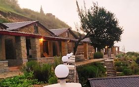 Meraki Huts