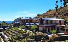 Meraki Huts